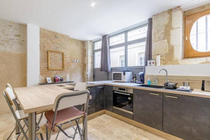 Gîte pour 3 personnes, avec terrasse à Le Blanc