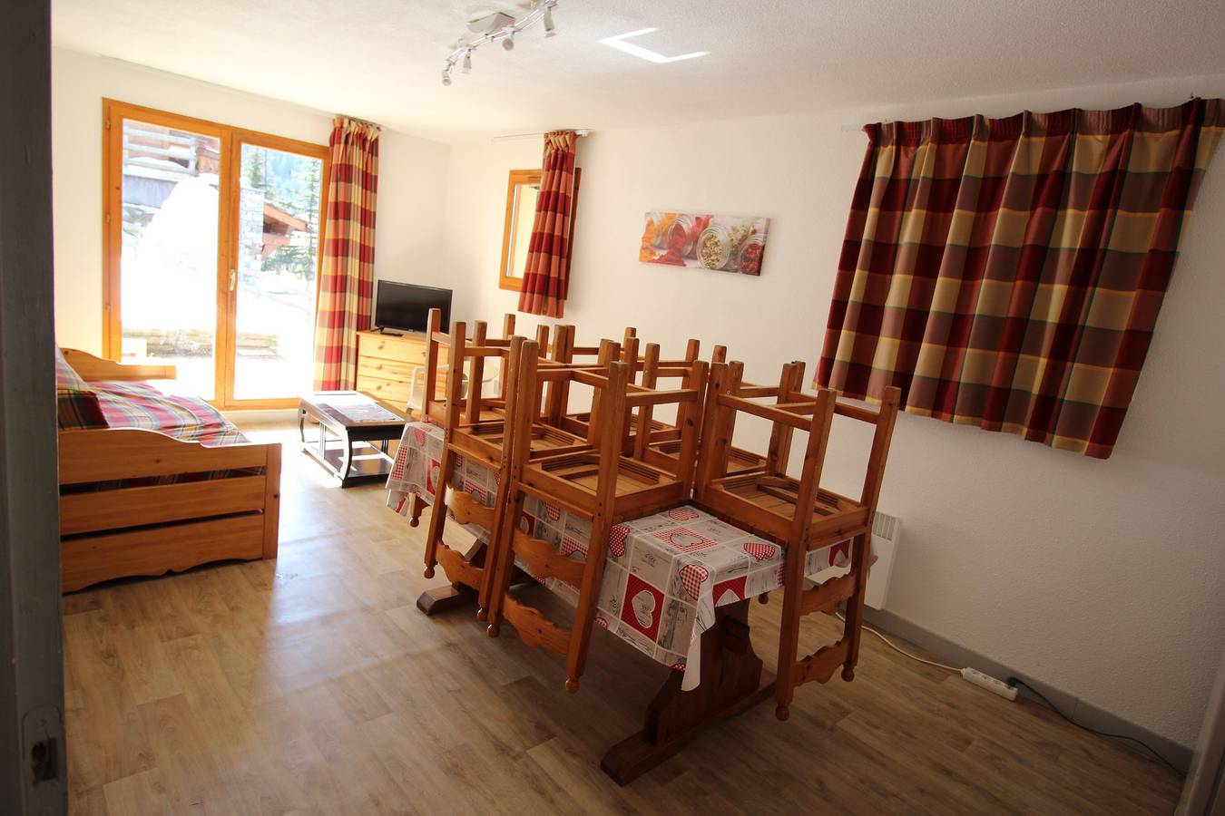 Appartement entier, Jolie vue sur les montagnes (Chaarc2) in Valfréjus, Modane