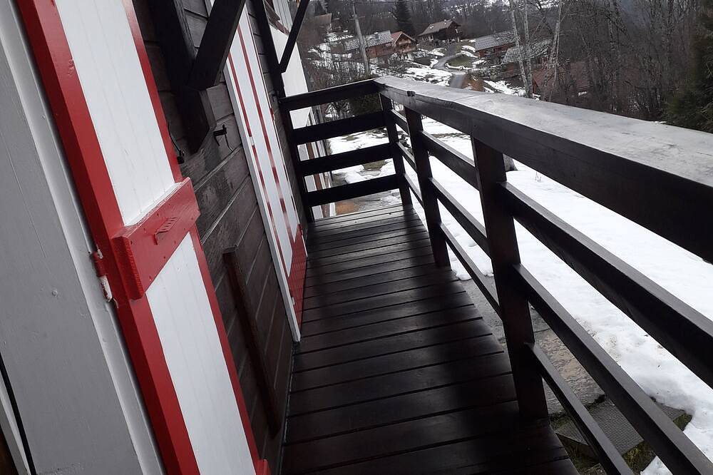 Entire apartment, Apartment/ flat - Saint-Gervais in Saint-Gervais-les-Bains, Pays du Mont-Blanc