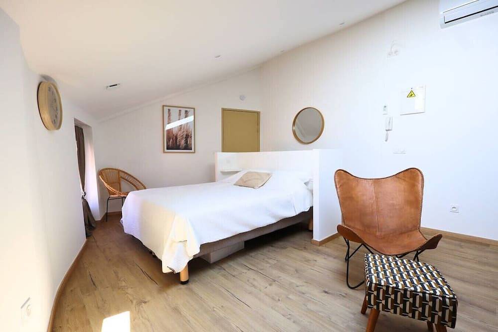 Entire apartment, L`Échappée Bohème - wifi netflix prime clim in Camaret-sur-Aigues, Vaucluse
