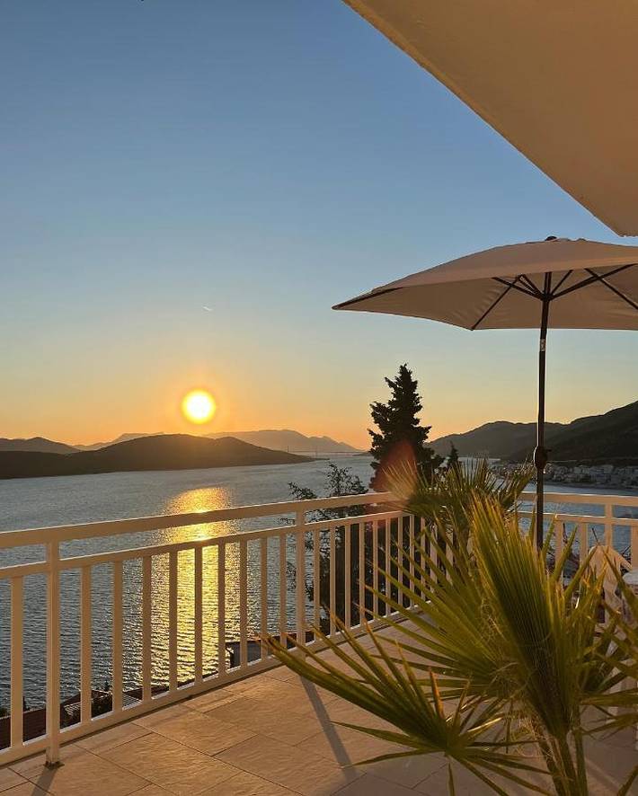 Maison d’hôte pour 6 personnes, avec vue et balcon
