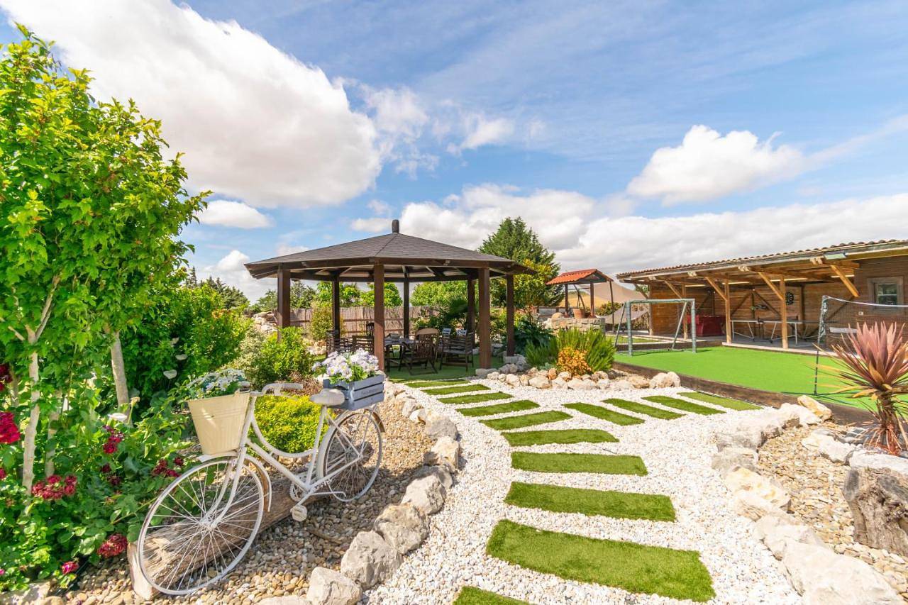 Espectacular casa con piscina próxima a Pamplona in Biurrun-Olcoz, Provincia de Navarra