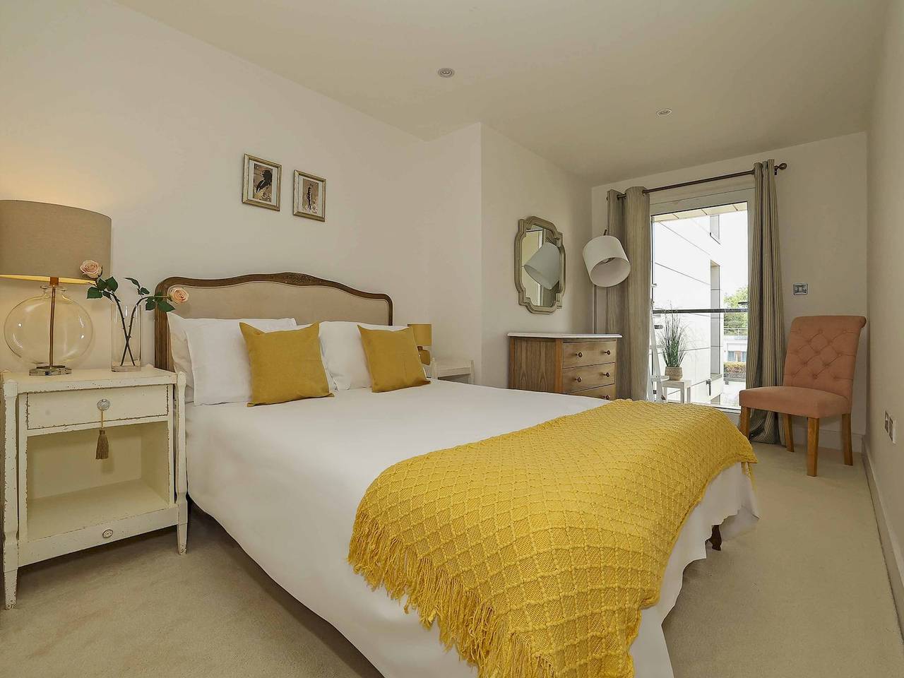 Ganze Wohnung, Ferienwohnung für 4 Personen mit Garten in Kingston an der Themse, London