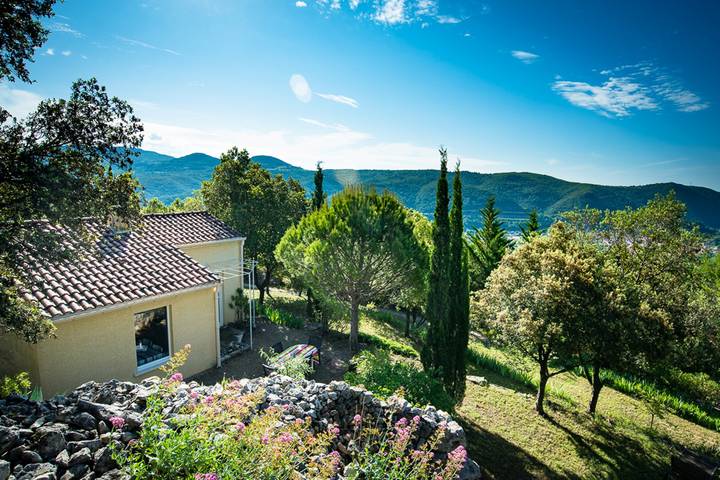 Gîte pour 4 personnes, avec Piscine dans l' Hérault