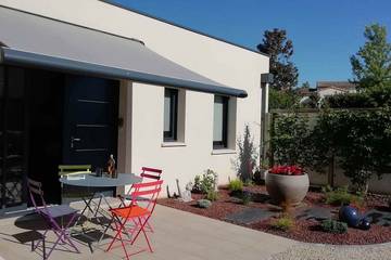 Gîte pour 4 personnes, avec terrasse et jardin à Échiré