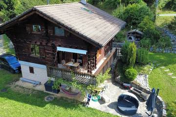 Maison de campagne pour 8 personnes, avec jardin et jacuzzi à Mieussy