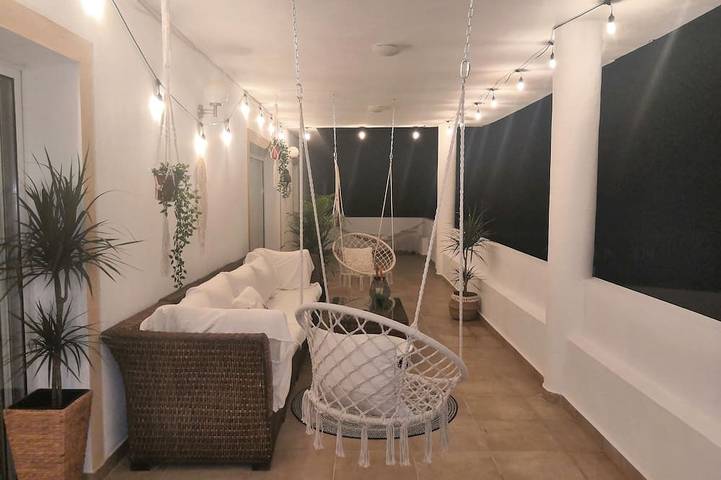 Water Slide, Beer Tap, Games Room, Play Park, 2 Kitchens – Space & Fun! in Busot, Costa Blanca