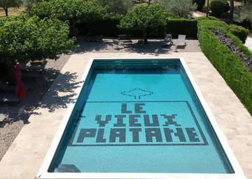 Maison d’hôte pour 2 personnes, avec terrasse ainsi que piscine et jardin à Cairanne