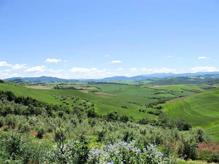 Agriturismo per 5 persone, con Terrazza e Giardino a Pomarance