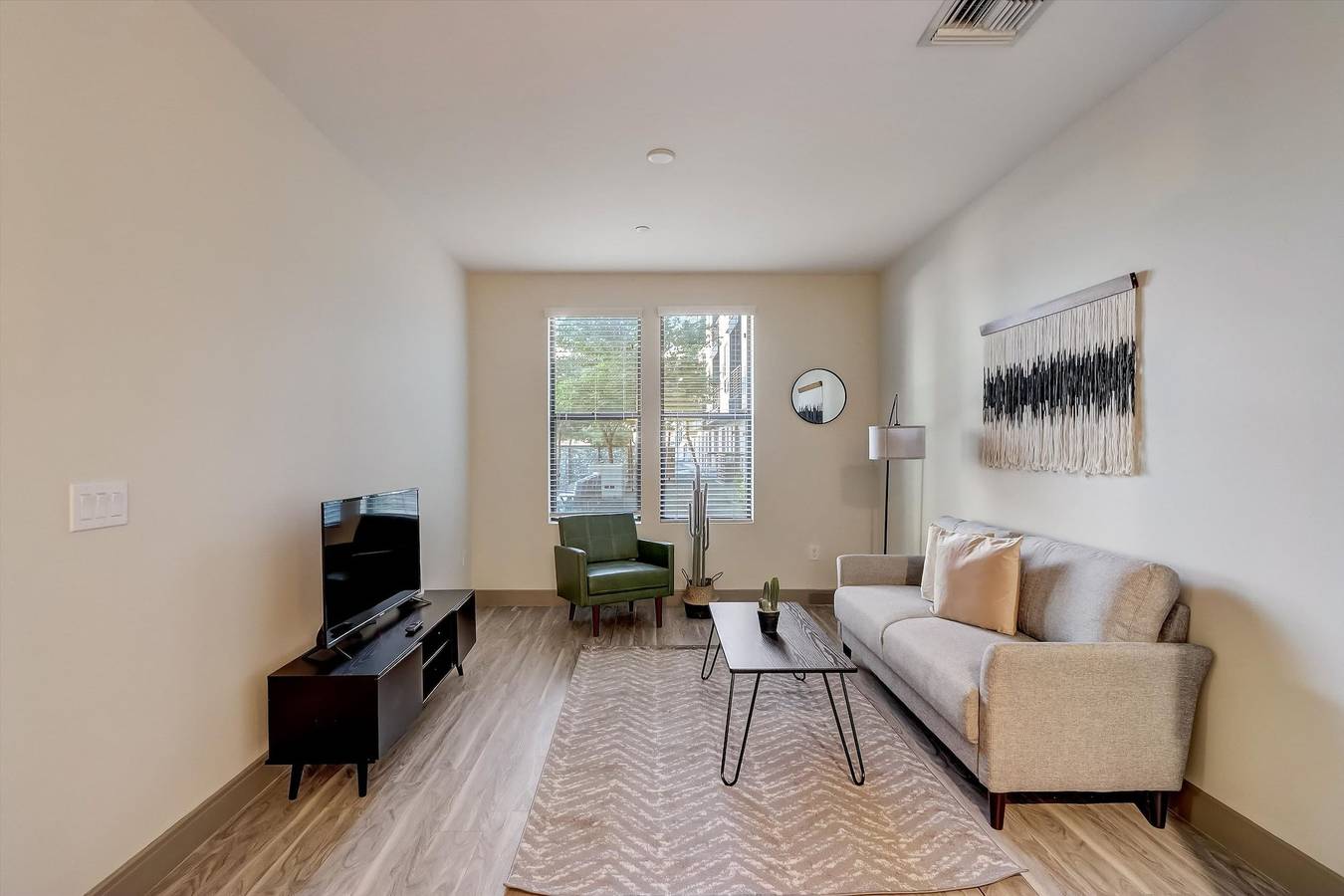Entire apartment, Modern Cozysuites on the Town Lake waterfront 13 in Tempe, Maricopa County