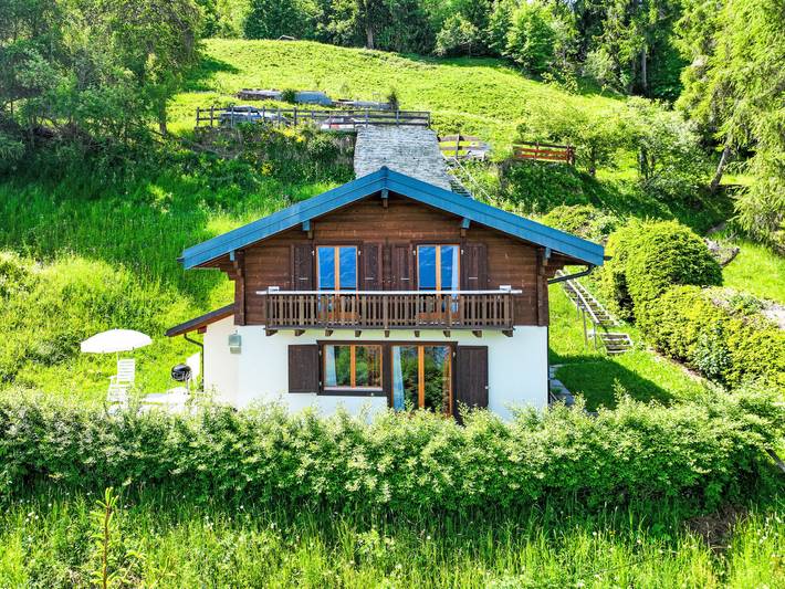 Ferienhaus für 5 Personen, mit Balkon und Terrasse sowie Garten im Wallis