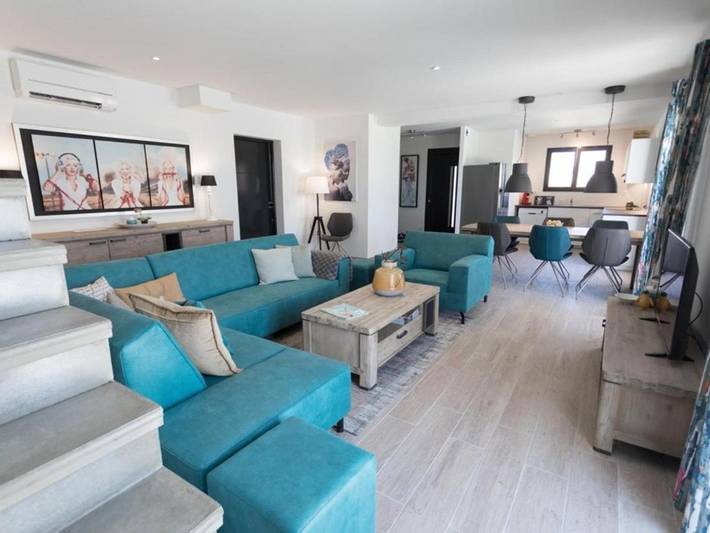 Location de vacances pour 8 personnes, avec piscine et jardin à Aigne - 2