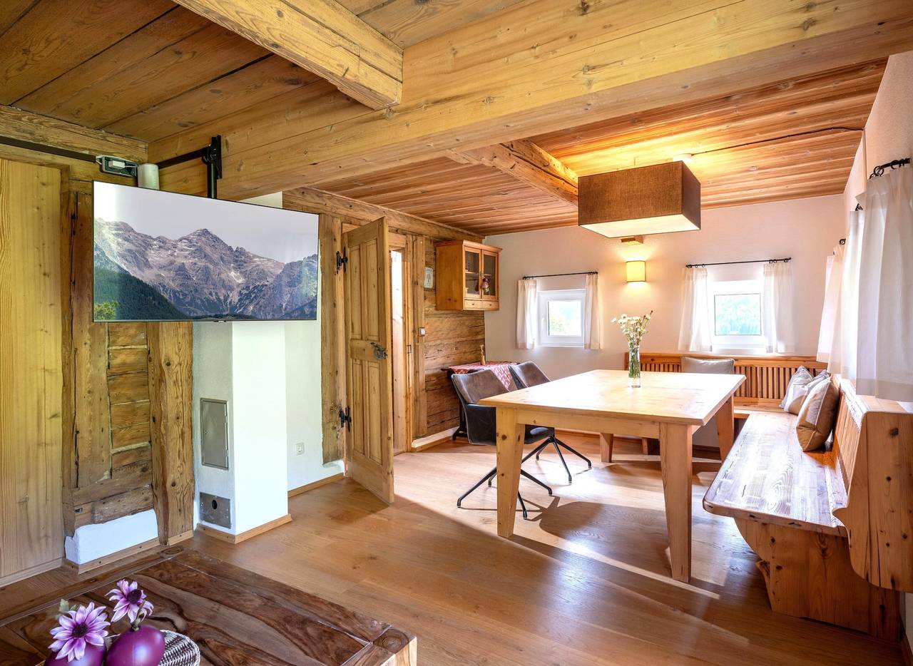 Ganze Ferienwohnung, Hütte für bis zu 6 Personen in Fieberbrunn, Bezirk Kitzbühel