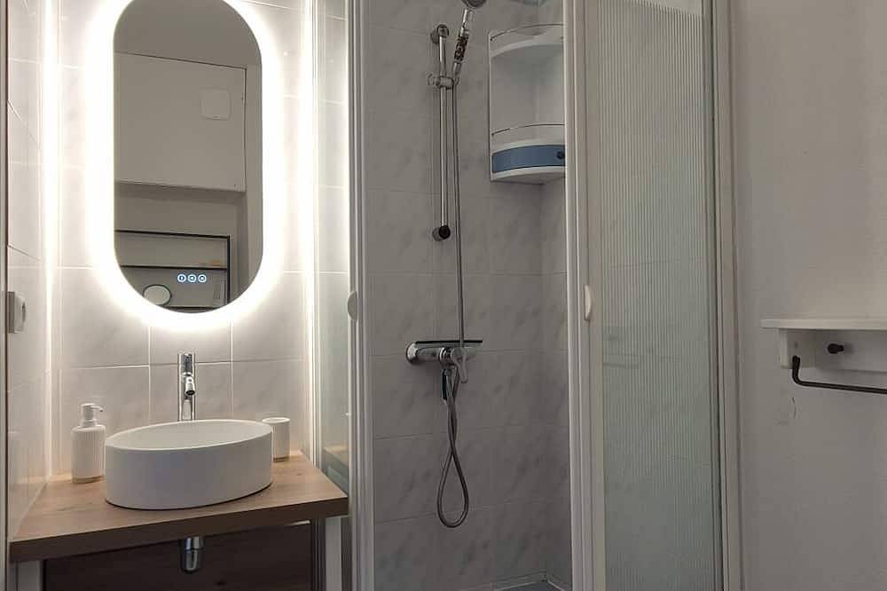 Ganze Wohnung, Adorable Studio with its private courtyard in the middle of the Vauban ramparts in Saint-Martin-de-Ré, Ile de Re