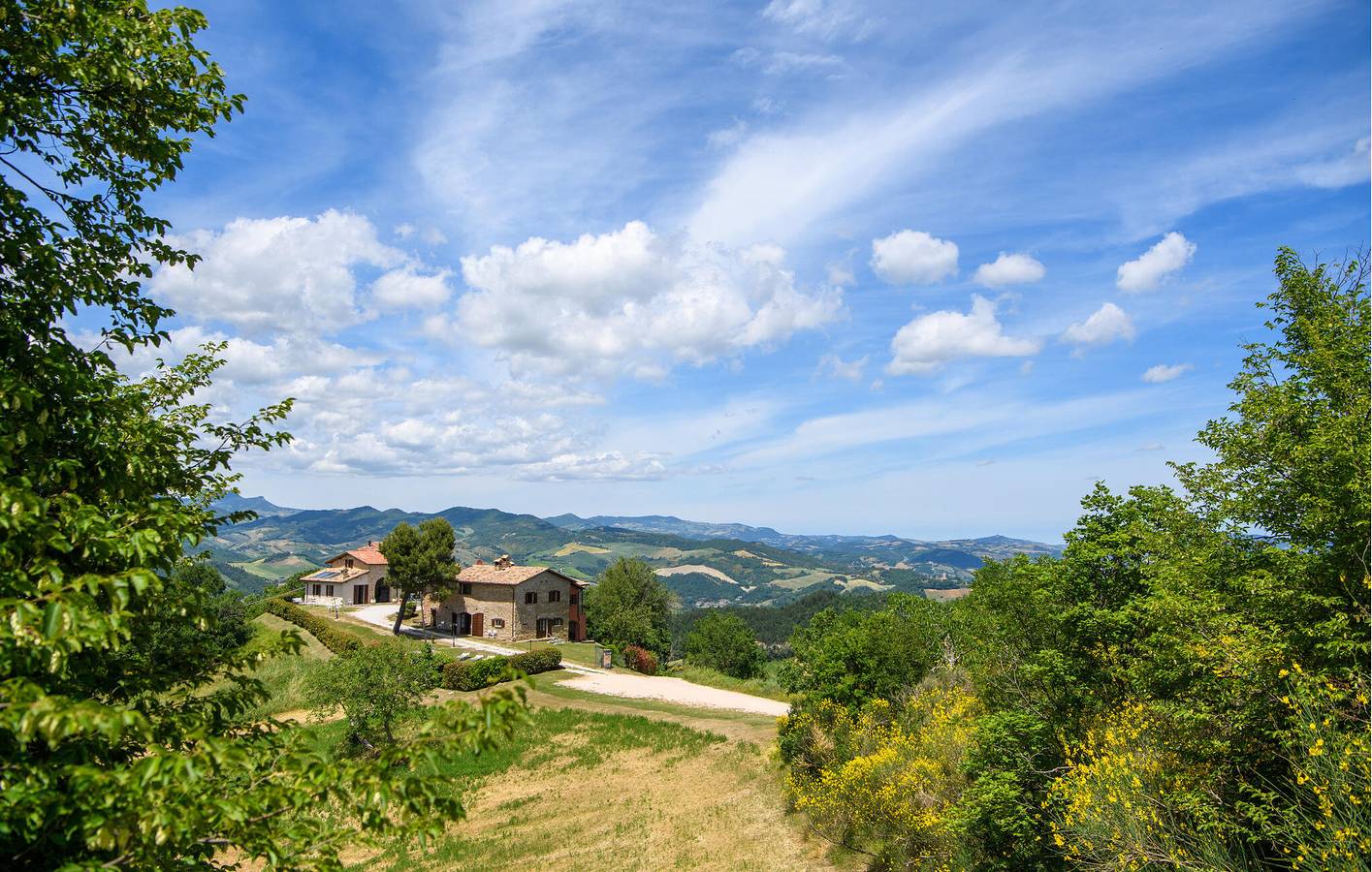 Ganze Ferienwohnung, Ferienwohnung für 2 Personen mit Pool in Sant'Angelo in Vado, Valle del Metauro