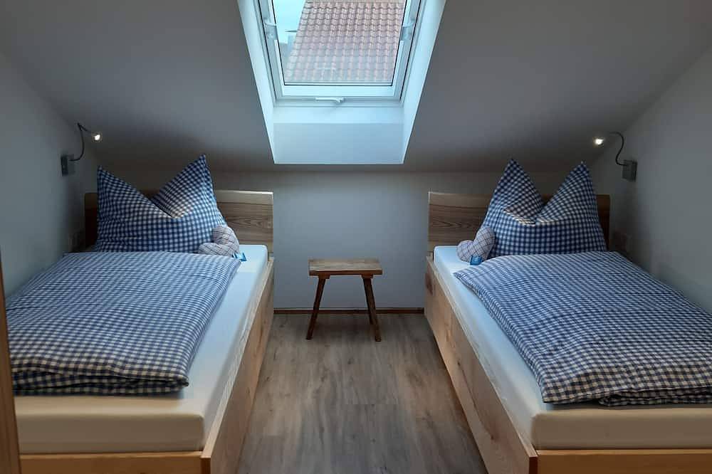 Ganze Wohnung, Neubau - Helle und gemütliche Fewo Waldblick in Höslwang, Chiemsee