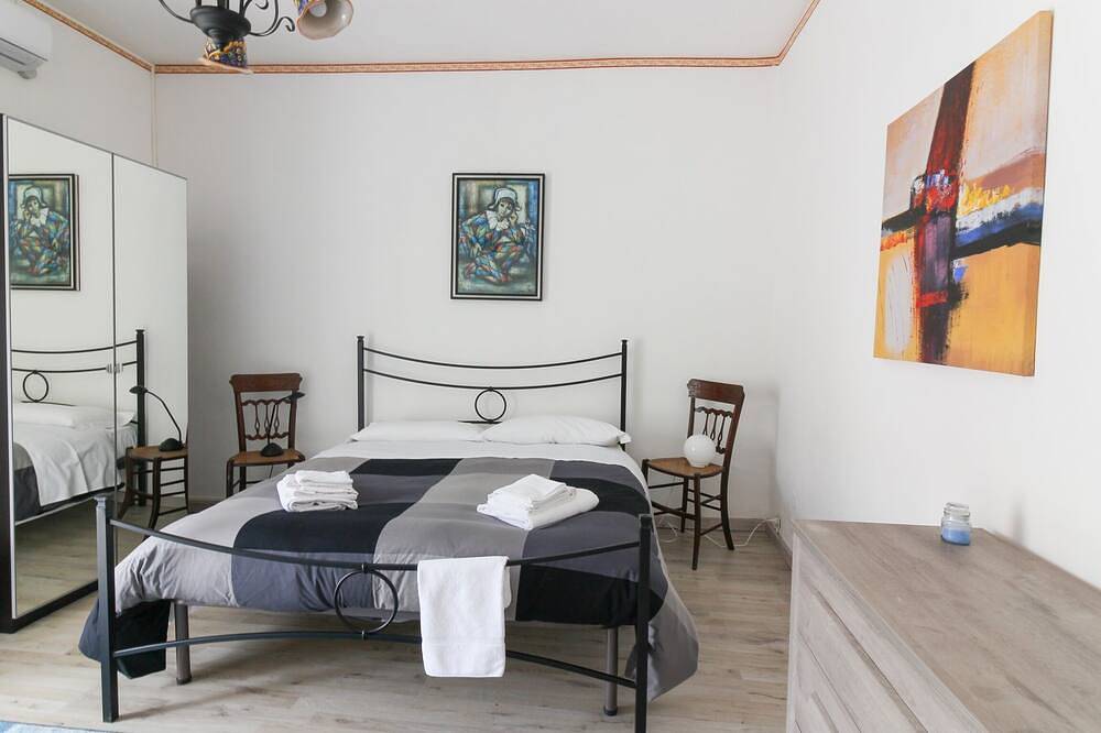 Ganze Wohnung, Al Borghetto - Delightful apartment in central area, comfortable and quiet in Piazza Armerina, Enna Provinz