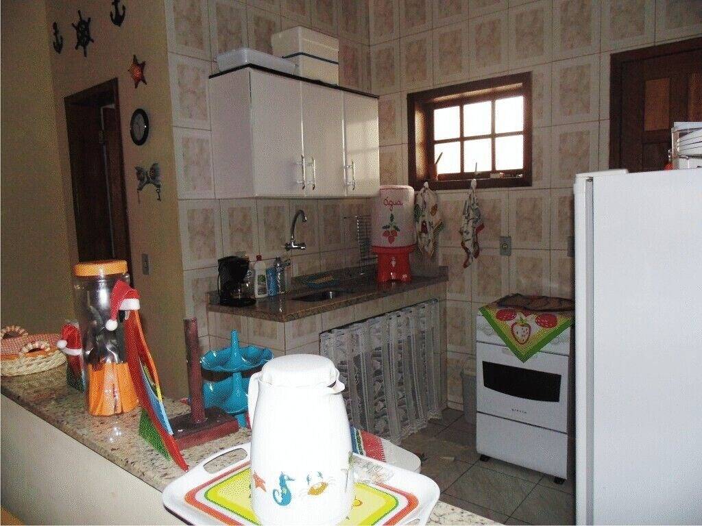 Ganze Wohnung, Kitnete Das Hotel liegt im Zentrum von Arraial do Cabo Aptos für 6 Erwachsene in Praia do Forno, Rio de Janeiro (Bundesstaat)