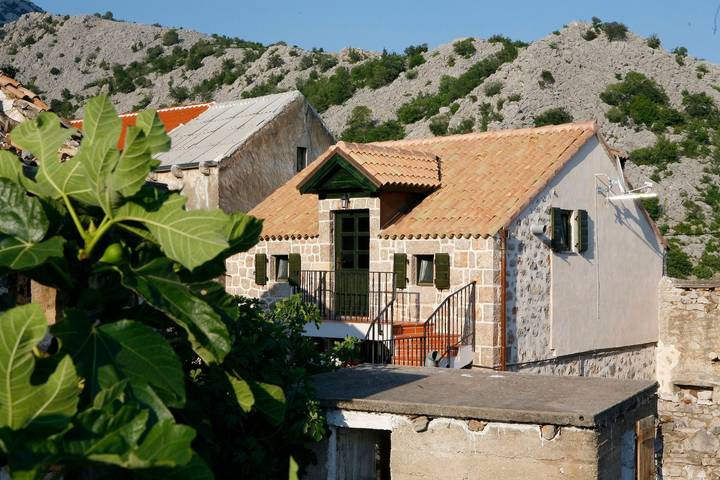 Ferienhaus für 6 Personen, mit Balkon/Terrasse in Starigrad Paklenica - 2