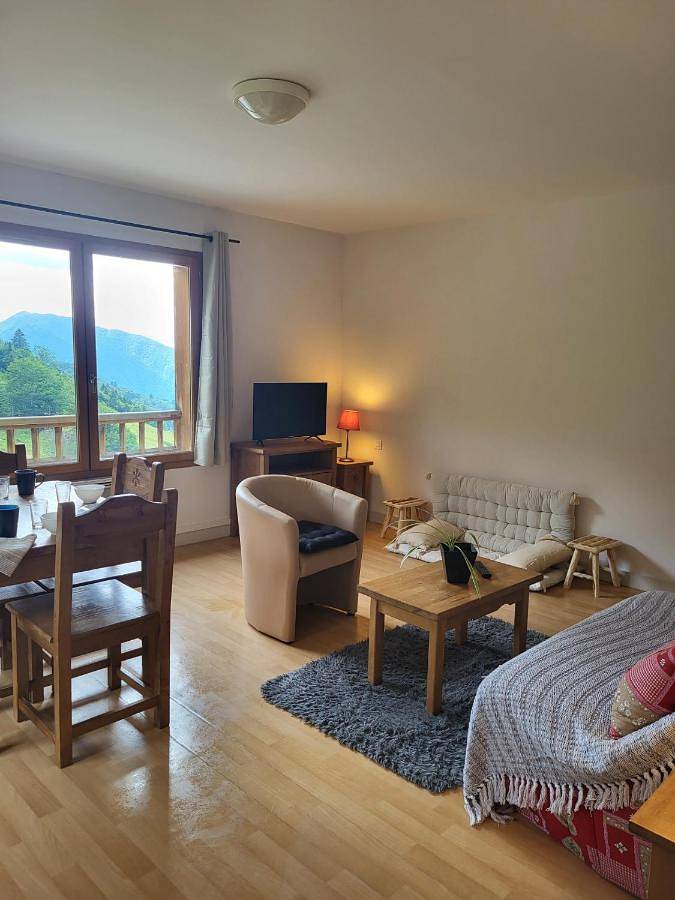 Location de vacances pour 5 personnes, avec Piscine et Vue dans Guzet-Neige