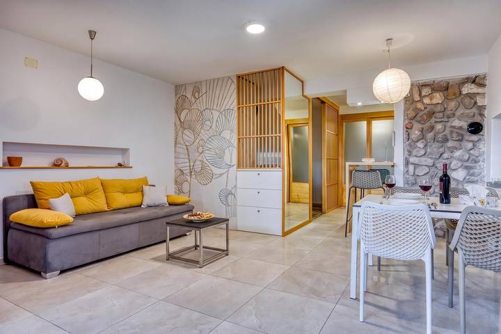 Ganze Wohnung, Bougainvillea Old Town Apartment /w Terrace in Mali Lošinj, Lošinj (Kvarner Bucht)
