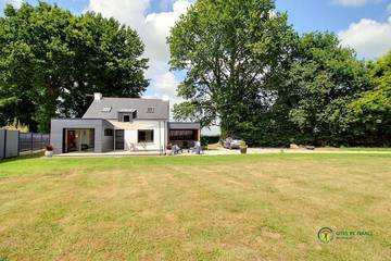 Location de vacances pour 4 personnes, avec jardin à Moréac