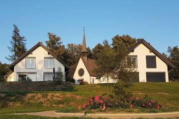 Chalet für 4 Personen, mit Whirlpool und Sauna sowie Pool in Schmallenberg