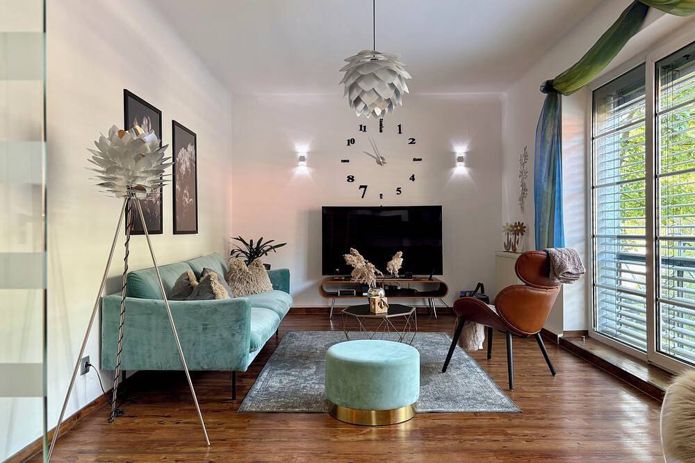Ganze Wohnung, Helles Design-Apartment am Fuße des Hutbergs in Kamenz, Lausitz