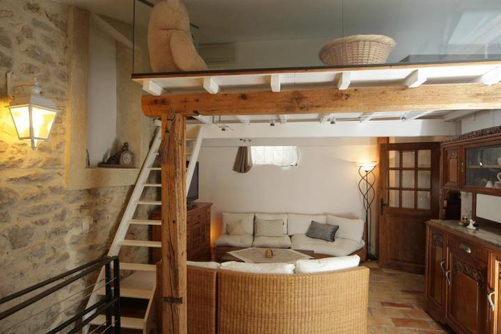 Gîte pour 6 personnes, avec sauna et vue ainsi que jardin et piscine à Saint-Paul-et-Valmalle - 2