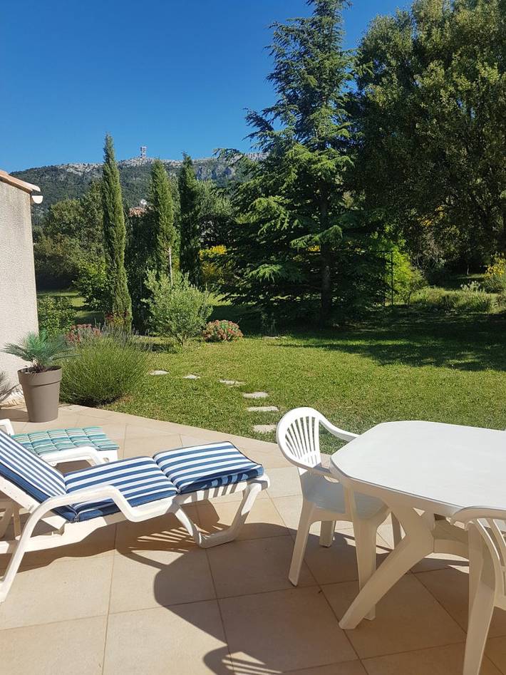 Location de vacances pour 4 personnes, avec jardin et terrasse à Plan-d'Aups-Sainte-Baume - 3