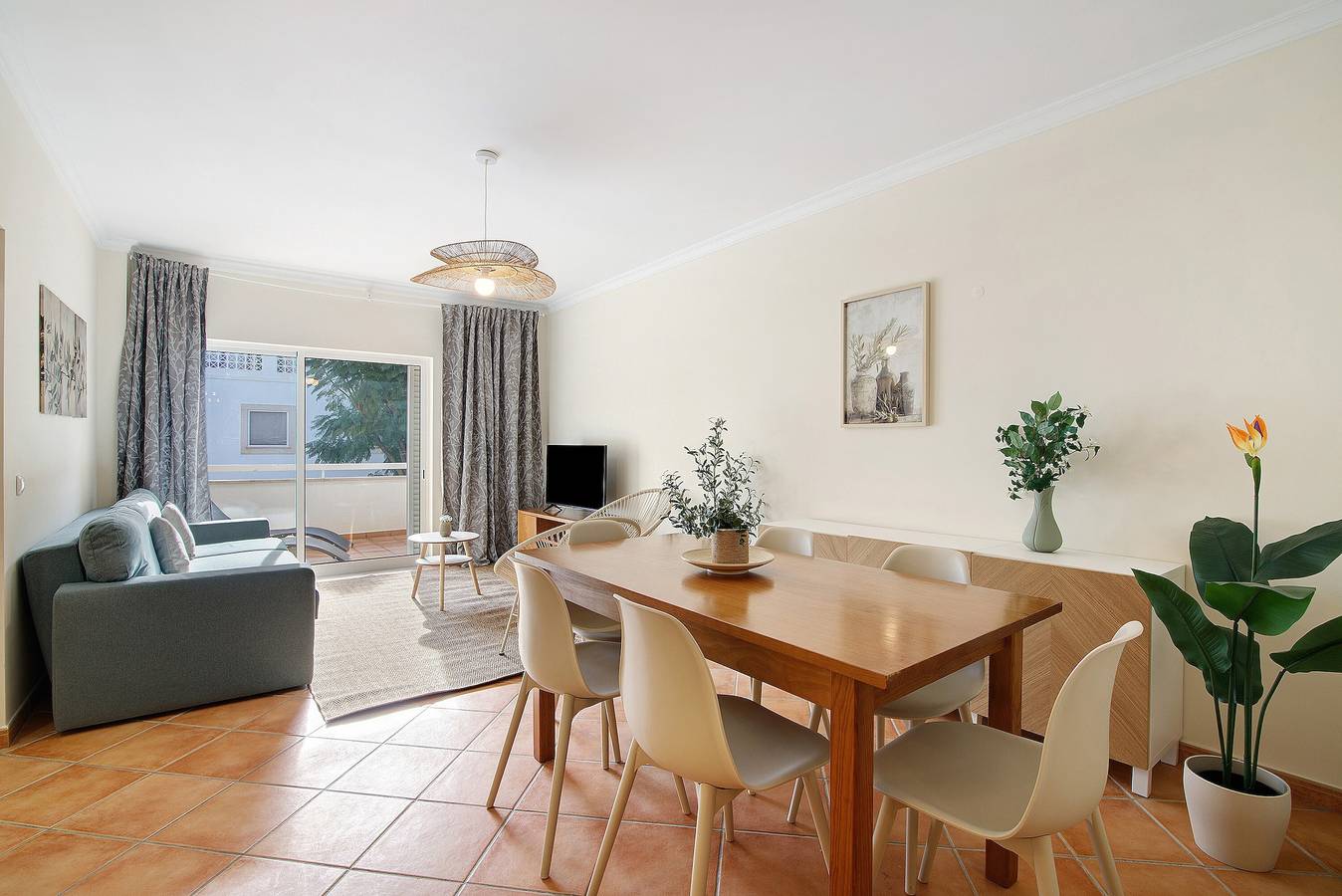 Apartamento entero, Apartamento '1B Apt Palmeira' con Piscina Compartida, Balcón y Wi-Fi in Tavira, Santa Luzia (Tavira)