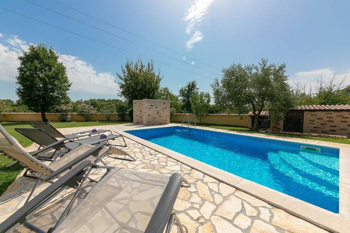 Ferienhaus für 8 Personen, mit Garten und Terrasse sowie Pool, mit Haustier in Porec und Umgebung - 2