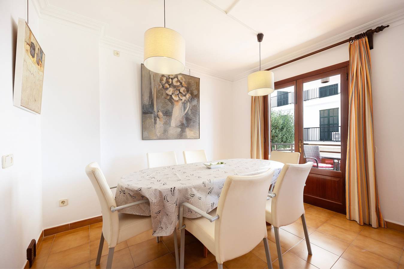Apartamento entero, Apartamento Vives Ref 9002 con vistas al mar, Wi-Fi y aire acondicionado in Cala Bona, Son Servera