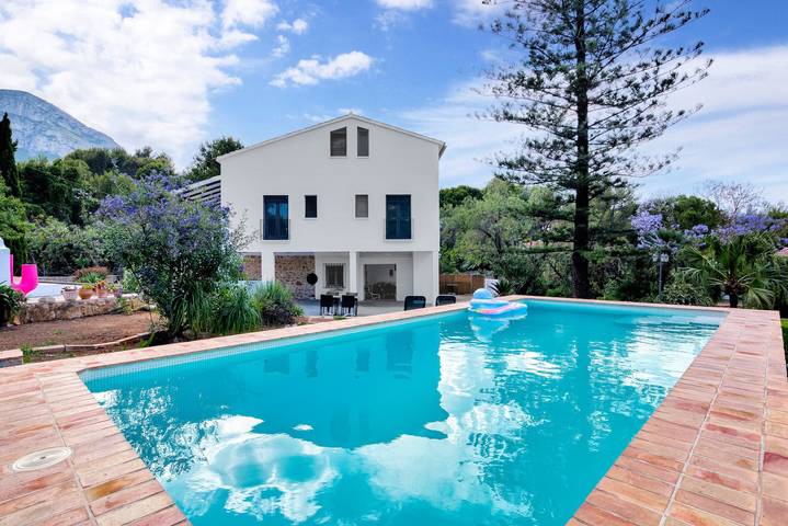 Villa pour 10 personnes, avec Balcon et Jardin