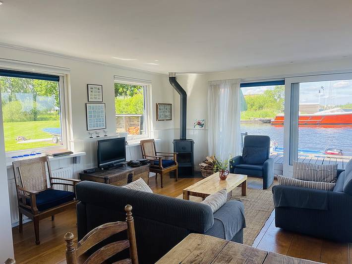 Ferienhaus für 6 Personen, mit Balkon/Terrasse und Terrasse sowie Garten in Friesland - 3