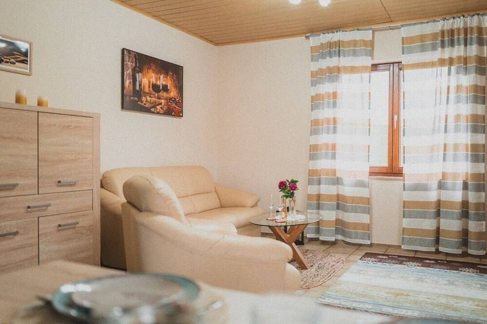 Ganze Wohnung, Gemütliche Ferienwohnung im Odenwald – ideal für Familien & Hundebesitzer in Erbach im Odenwald, Main-Odenwald