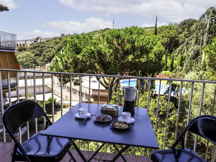 Apartamento de vacaciones para 5 personas, con jardín además de balcón y piscina para niños - 1