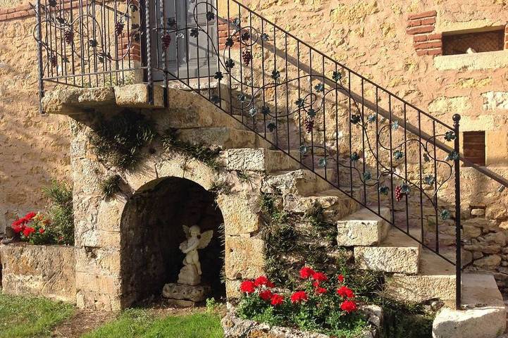 Gîte pour 5 personnes, avec jardin et piscine à Saint-Front-sur-Lémance