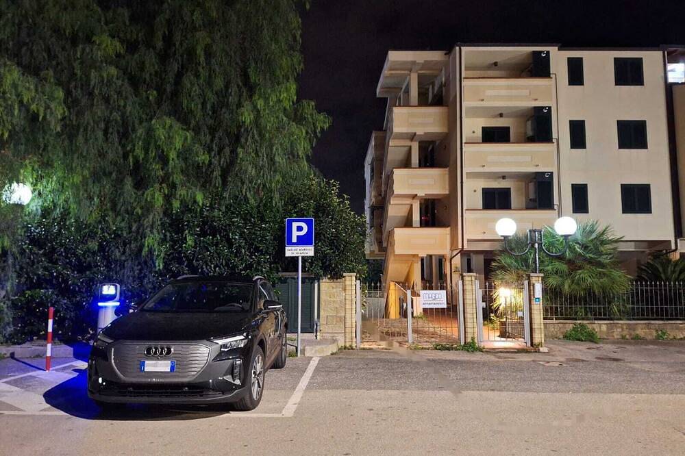 Ganze Wohnung, Two-bedroom apartment in Capo d'Orlando, near the sea (450m) in Capo d'Orlando, Messina Provinz