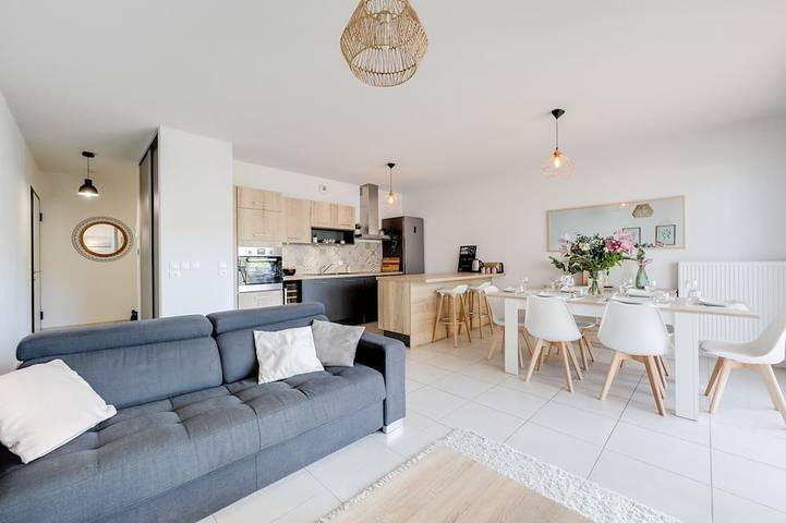 Location de vacances pour 6 personnes, avec balcon à Cran-Gevrier