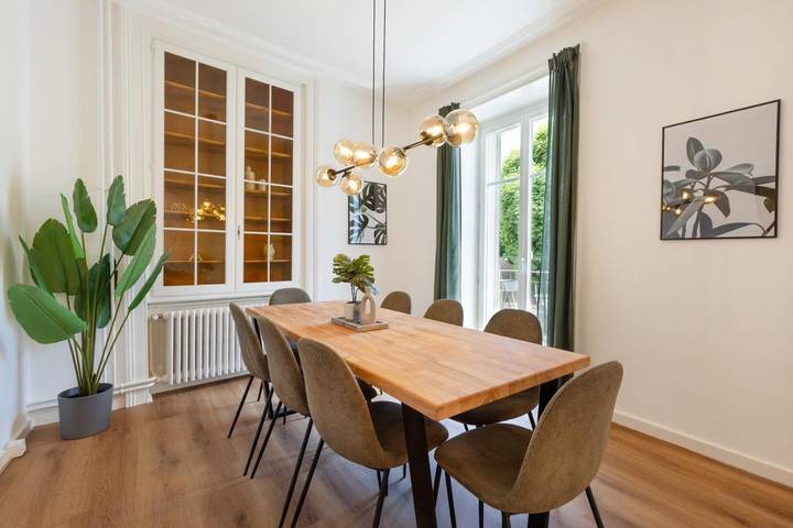 Gîte pour 8 personnes, avec balcon à Bienne