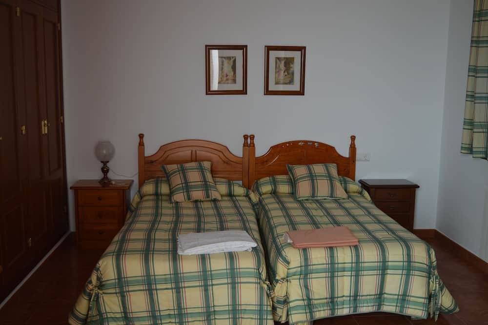 Villa Remedios, whole house located in rural environment. in Cuevas del Becerro, Málaga Province