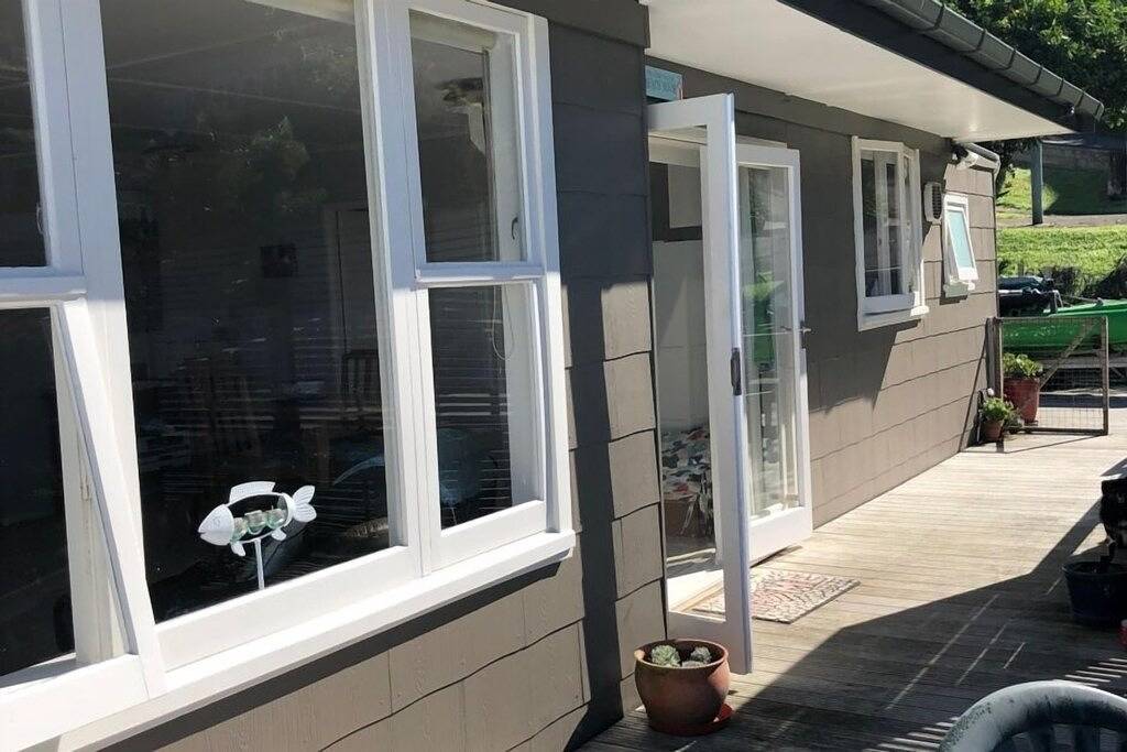 Ein echter bequemer Kiwi Bach in Kerikeri, Bay Of Islands