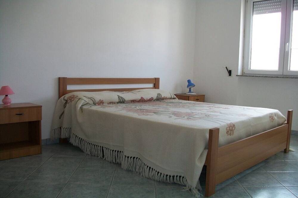 Appartement entier, Apartment facing the sea and very close to the center of Leuca in Leuca, Castrignano del Capo