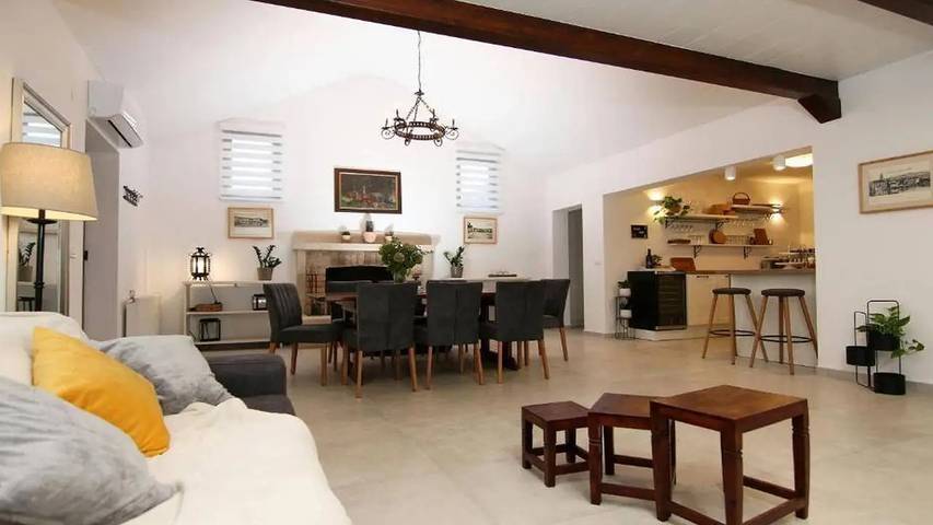 Villa pour 9 personnes, avec piscine et jardin à Supetar - 4