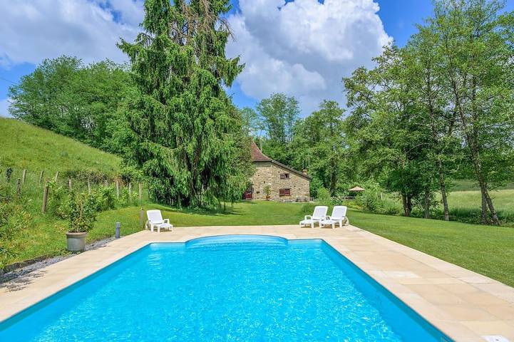 Gîte pour 5 personnes, avec terrasse à Lohitzun-Oyhercq