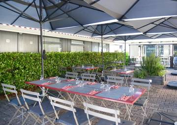 Hôtel pour 2 personnes, avec jardin et terrasse, animaux acceptés dans Aeroport Toulouse - Blagnac