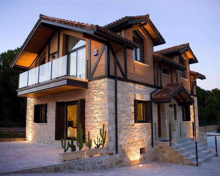 Casa rural para 9 personas, con Balcón y Jacuzzi además de Terraza y Jardín en Prádena