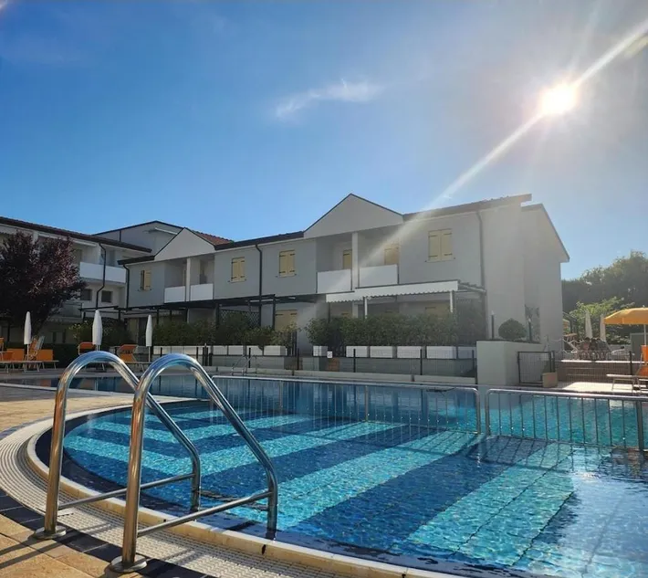 Appartamento vacanze per 4 persone, con giardino e piscina nonché idromassaggio - 1