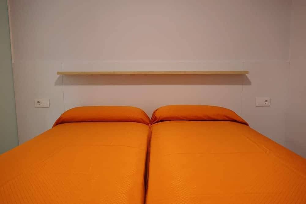 Entire apartment, Modern apartment 3 minutes from the beach in Salou, Costa Dorada